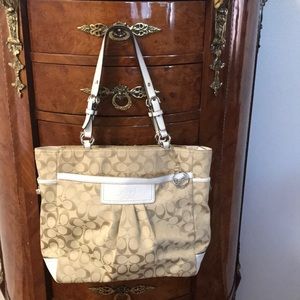 Coach Med Tote